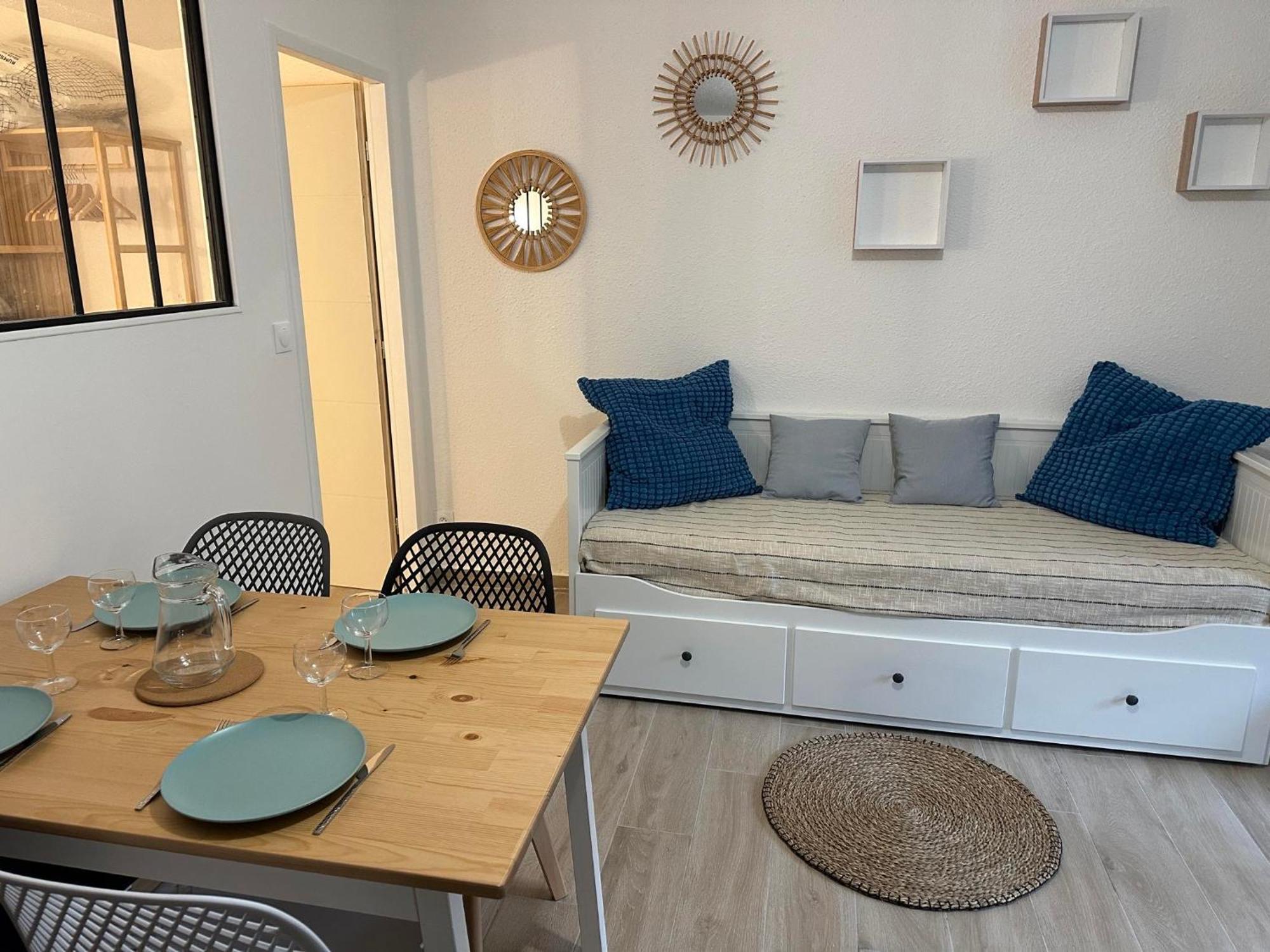 Appartement Climatise Avec Chambre Et Parking Privatif Locations Vld Camargue Сент-Мари-де-ла-Мер Экстерьер фото