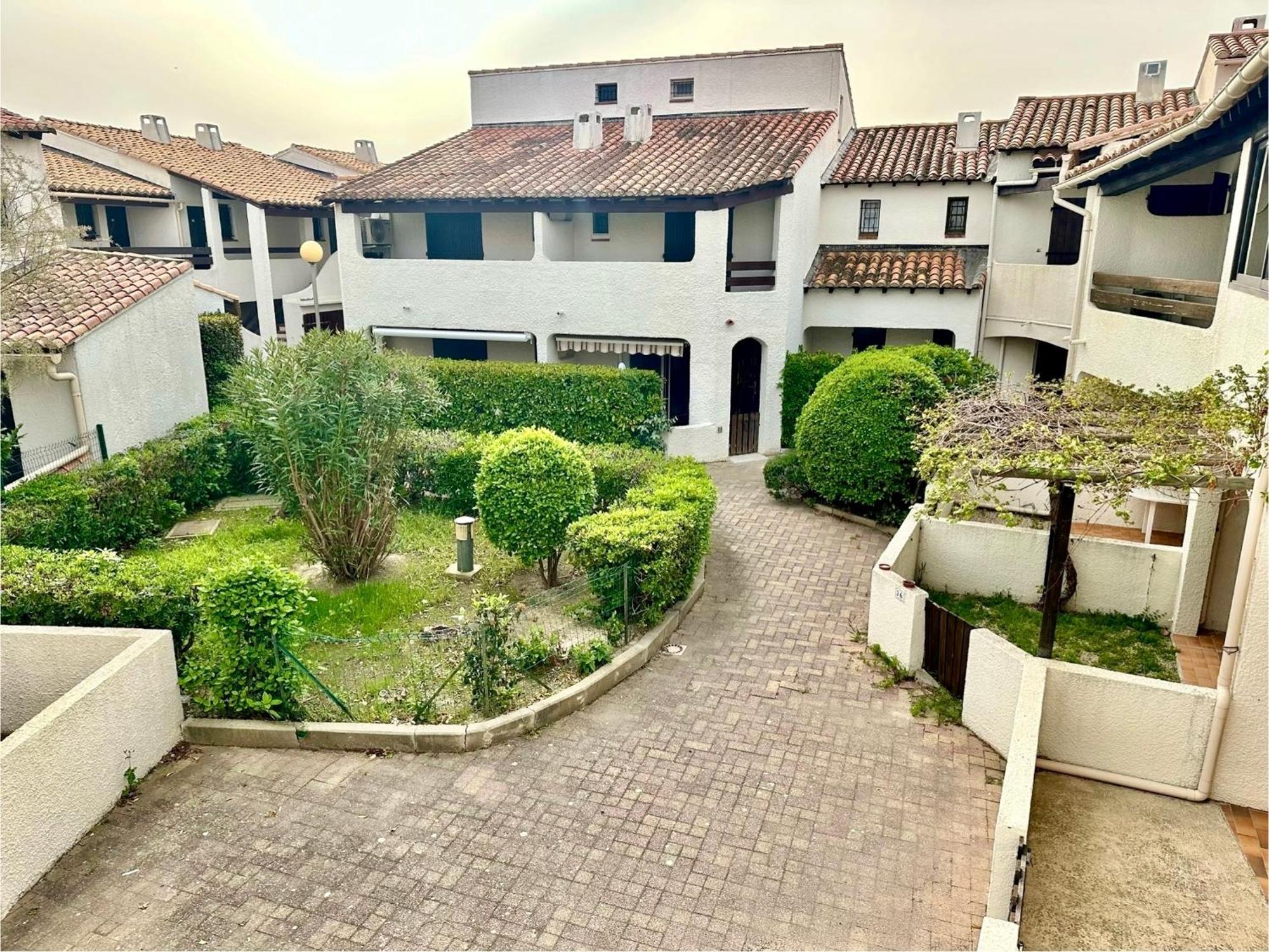 Appartement Climatise Avec Chambre Et Parking Privatif Locations Vld Camargue Сент-Мари-де-ла-Мер Экстерьер фото