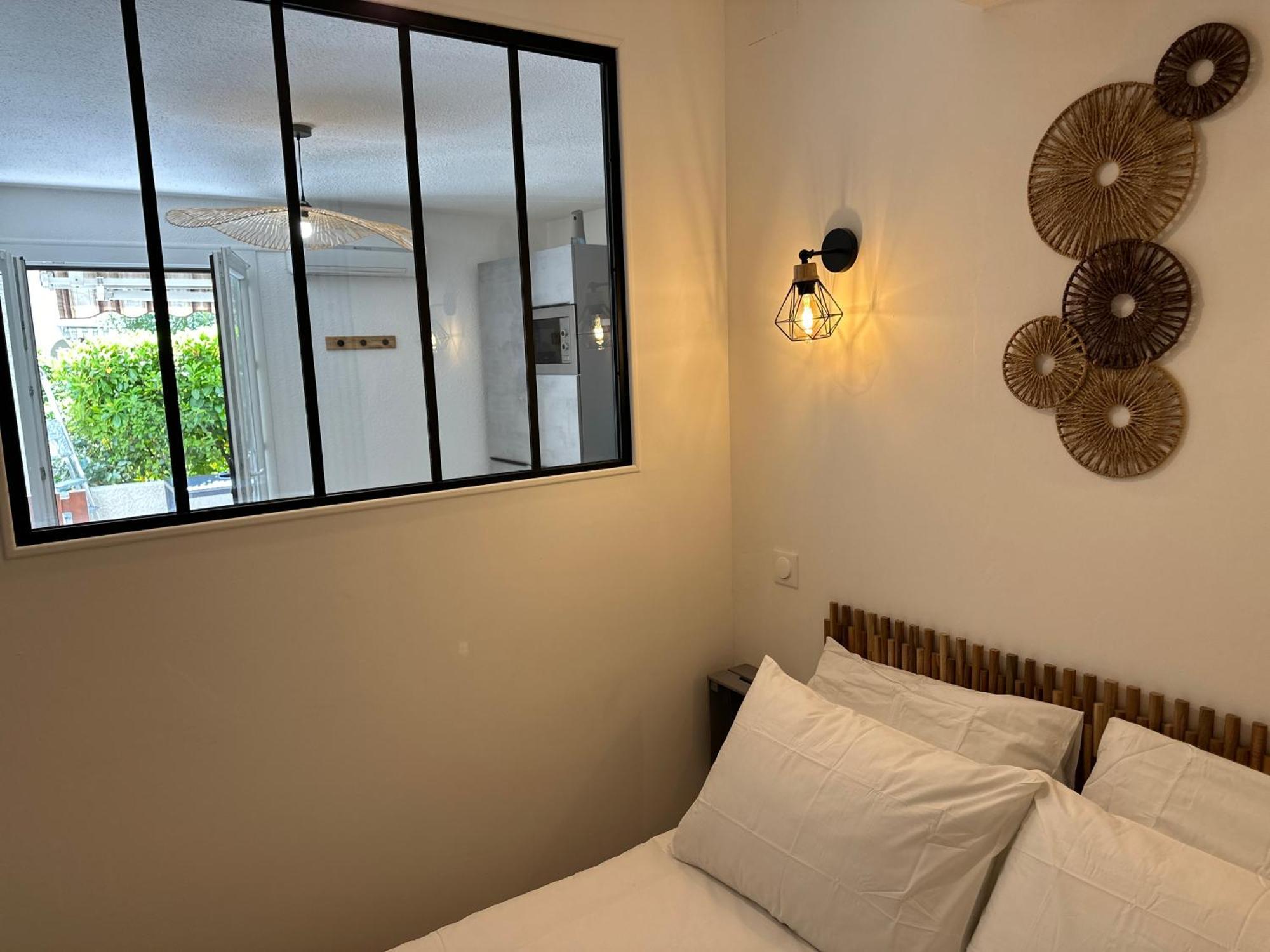 Appartement Climatise Avec Chambre Et Parking Privatif Locations Vld Camargue Сент-Мари-де-ла-Мер Экстерьер фото