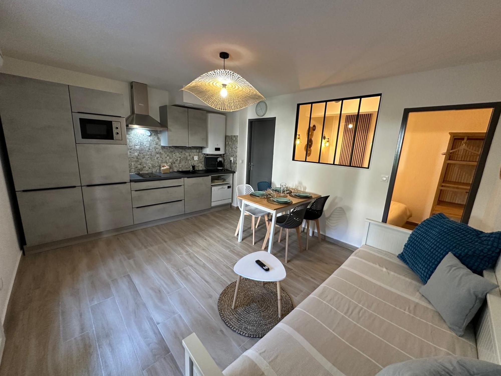 Appartement Climatise Avec Chambre Et Parking Privatif Locations Vld Camargue Сент-Мари-де-ла-Мер Экстерьер фото