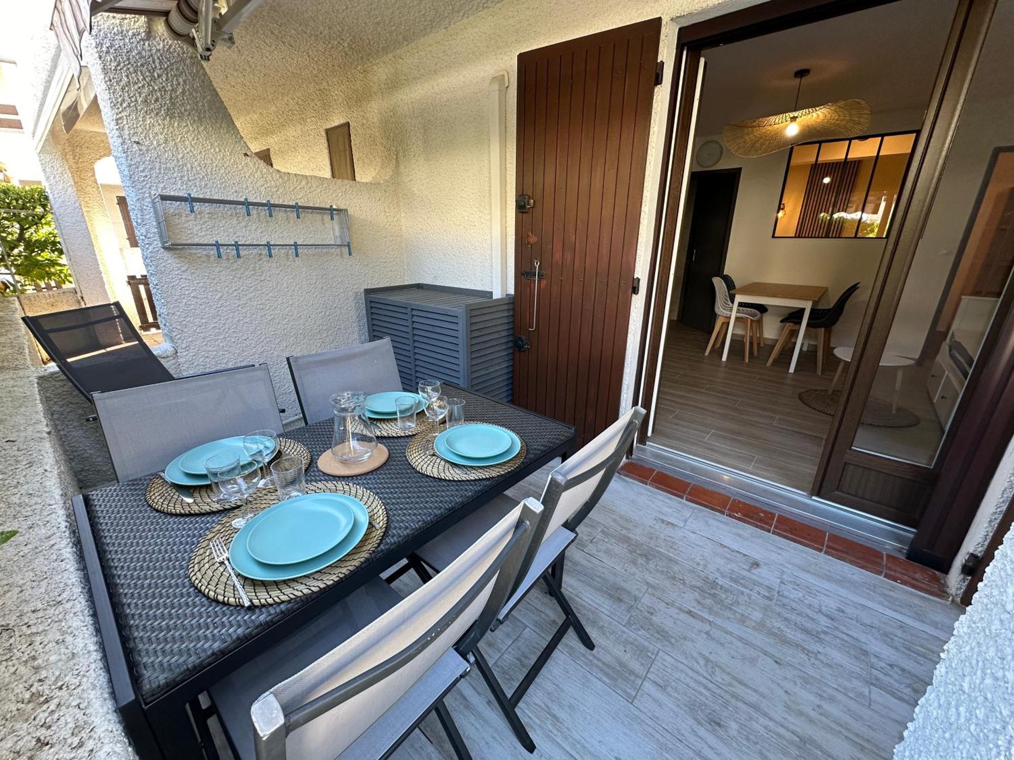 Appartement Climatise Avec Chambre Et Parking Privatif Locations Vld Camargue Сент-Мари-де-ла-Мер Экстерьер фото